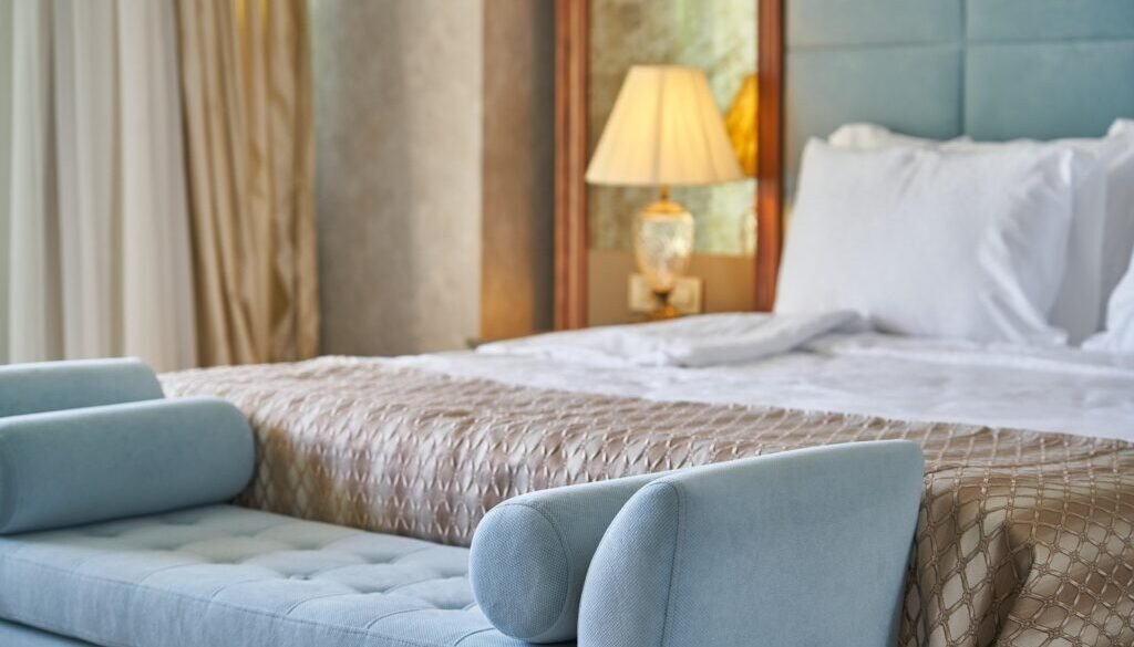 Most-Instagrammable-Hotel-Rooms-in-London-4416515