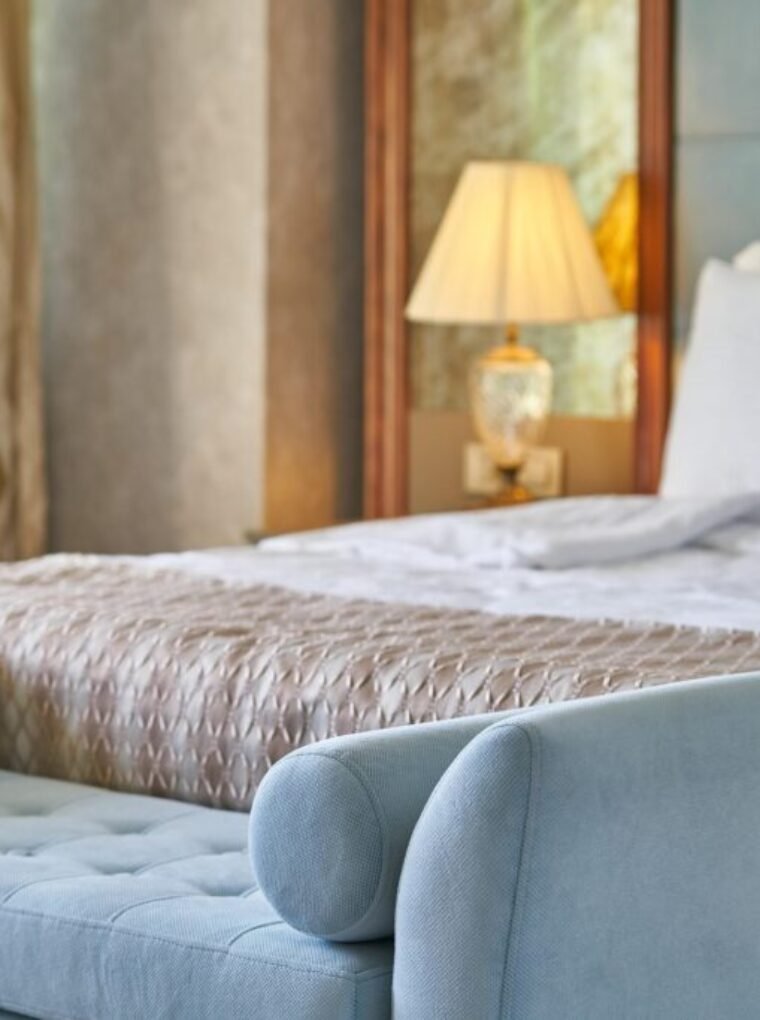 Most-Instagrammable-Hotel-Rooms-in-London-4416515