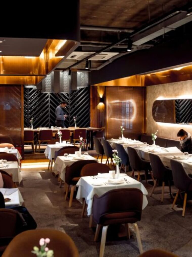 igor-rand-Cnfu7o_780g-unsplash