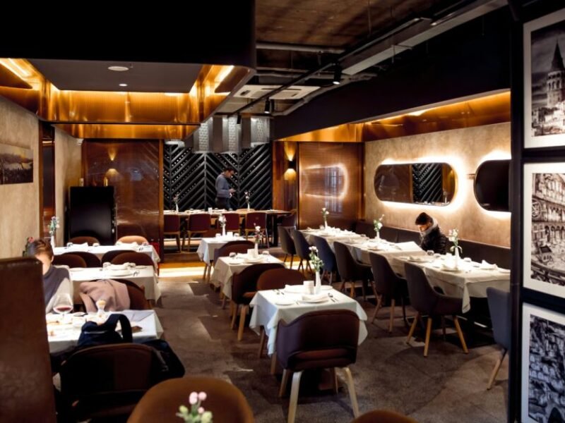 igor-rand-Cnfu7o_780g-unsplash